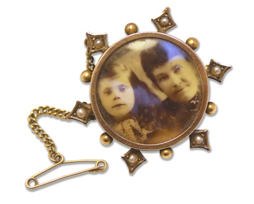 Double sided locket frontIMG_7133crs