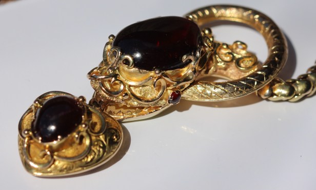 vic-snake-necklace-4img_2727