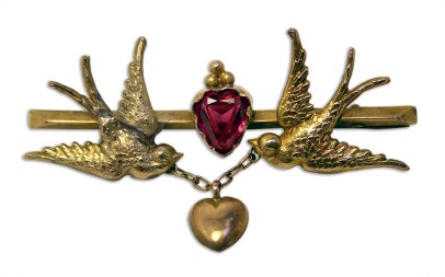 swallow-brocoh-closeimg_7288s