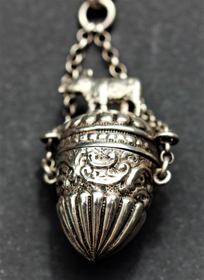 chatelaine-boximg_3054