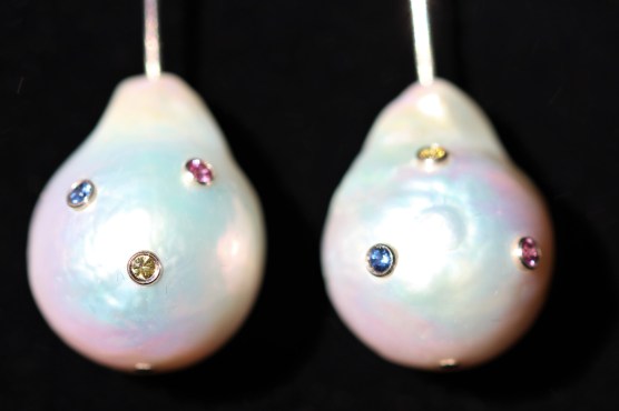 pearl earrings aIMG_4359