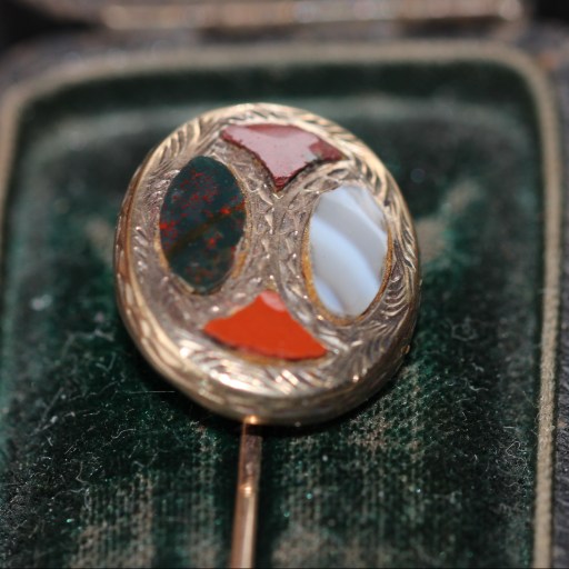 Scottish agate pin topIMG_0110