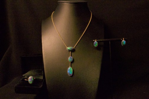 opal parure1IaMG_3869