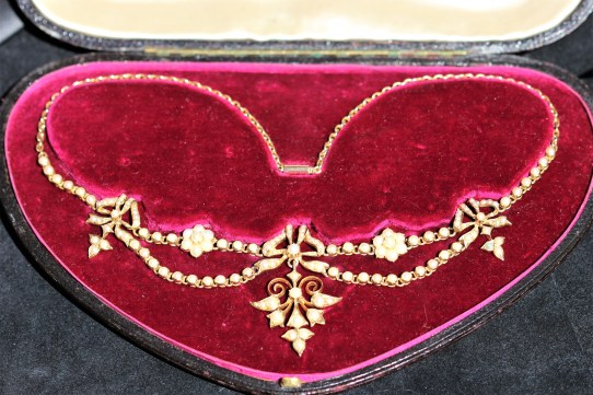 boxed pearl necklaceIMG_3660.jpg