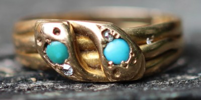 Victorian two-headed snake ring with turquoise creats